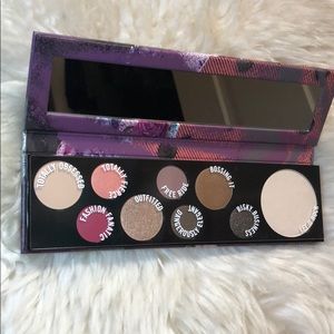 MAC risk taker eyeshadow palette